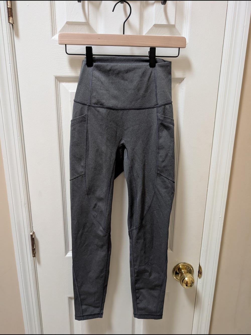 Everlane Charcoal High-Waist Leggings with Side Pockets
